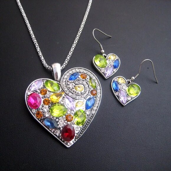 Fashion Jewelry Heart Pendant Necklace & Earrings rhinestones - Picture 3 of 3